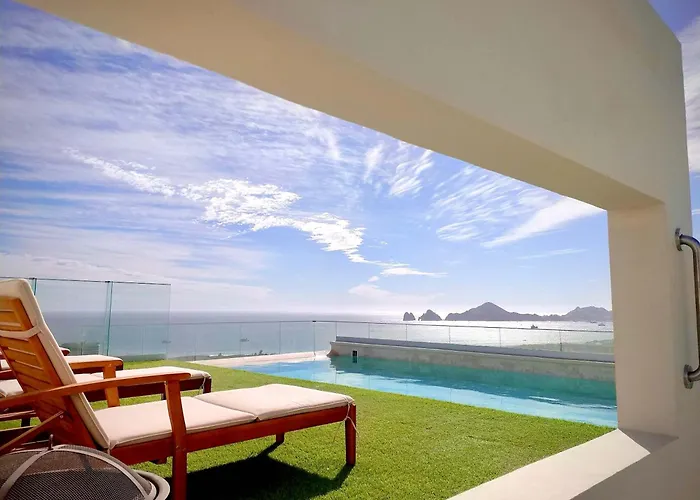 Apartment 1st Floor With Rooftop Access To The Views In Cabo